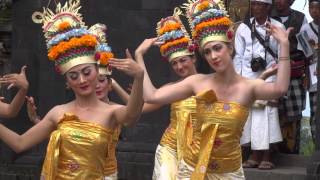 Rejang Dewa performance at Besakih April 14 2015 [upl. by Adaline658]