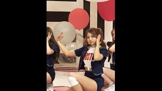 MPD직캠 프리스틴 나영 직캠 WEE WOO PRISTIN NAYOUNG Fancam 엠넷 프레젠트170321 [upl. by Balbinder]