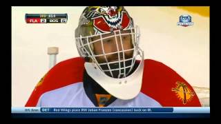 Tim Thomas slashes Carl Soderberg in the head  Jan 28 2014 [upl. by Juni]