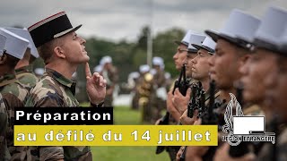 Préparation au défilé du 14 juillet [upl. by Ardnak]