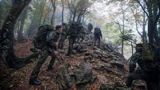 Gebirgsjäger beim Leistungsmarsch – Jager Rallye 2014  Bundeswehr [upl. by Robaina]