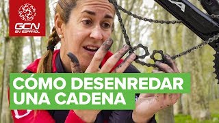 ¿Cómo desenredar una cadena de bici  Conceptos básicos de la bicicleta [upl. by Nahgam]