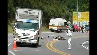 Accidente de tránsito dejó dos muertos en vía Panamericana en Cauca [upl. by Tristas]