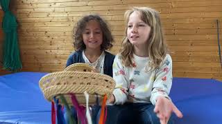 Um was geht es beim Tänzelfest in Kaufbeuren Kinder der Schraderschule klären auf [upl. by Nyrtak520]