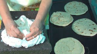 Como Preparar Masa Para Tortillas De Maiz [upl. by Razaile]