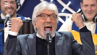 Le barzellette di Gigi Proietti  Guarda… Stupisci 12122018 [upl. by Ydnerb]