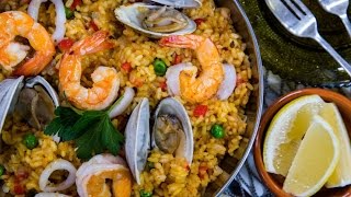 Simple and Tasty Seafood Paella [upl. by Acemahs]